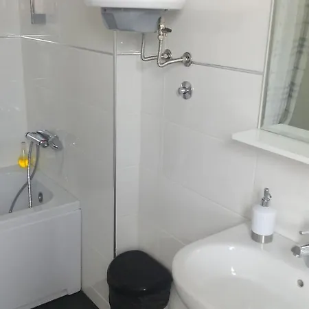 Vrnjci House 3*